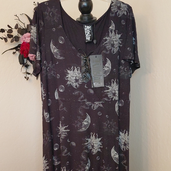 KILLSTAR Dresses & Skirts - KILLSTAR 4x UMBRAL MAXI DRESS SUN AND MOON PRINT SHORT SLEEVES